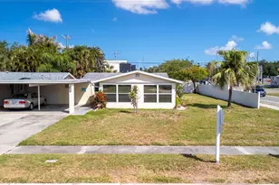 2463 Terry Ln, Sarasota, FL 34231 - Photo 2