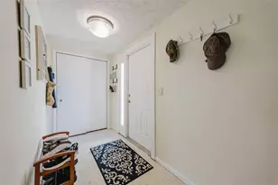 2463 Terry Ln, Sarasota, FL 34231 - Photo 6