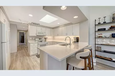 2000 Harbourside Drive #1501, Longboat Key, FL 34228 - Photo 10