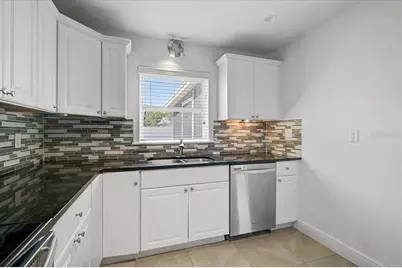 2866 Louise Street, Sarasota, FL 34237 - Photo 4