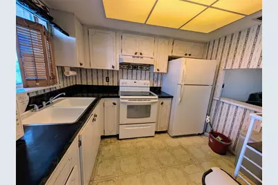 3714 Lake Bayshore Drive #K-418, Bradenton, FL 34205 - Photo 6