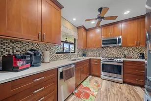 2462 Clematis St, Sarasota, FL 34239 - Photo 14