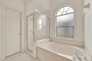 4206 73rd Terrace E, Sarasota, FL 34243 - Photo 12