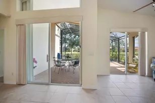 4211 64th Ave E, Sarasota, FL 34243 - Photo 12