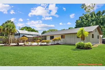 4842 Nutmeg Avenue, Sarasota, FL 34231 - Photo 2