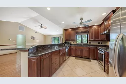 4842 Nutmeg Avenue, Sarasota, FL 34231 - Photo 12