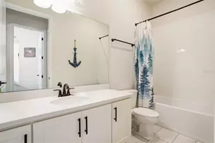 5285 Twin Flower Ln, Sarasota, FL 34233 - Photo 10