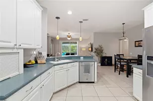 835 Cedarcrest Ct, Sarasota, FL 34232 - Photo 34