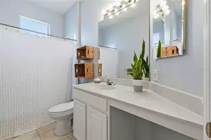 835 Cedarcrest Ct, Sarasota, FL 34232 - Photo 22