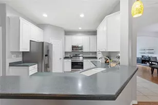 835 Cedarcrest Ct, Sarasota, FL 34232 - Photo 52