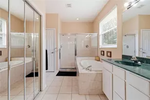 835 Cedarcrest Ct, Sarasota, FL 34232 - Photo 18