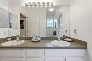 835 Cedarcrest Ct, Sarasota, FL 34232 - Photo 24