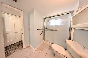 2008 Canal Dr, Bradenton, FL 34207 - Photo 16