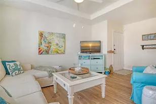 1010 Villagio Cir, Sarasota, FL 34237 - Photo 6