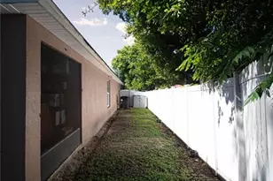 307 NW 8th St, Mulberry, FL 33860 - Photo 26
