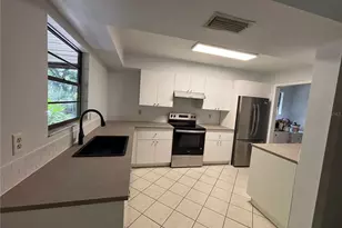9216 65th Ave E, Bradenton, FL 34202 - Photo 4