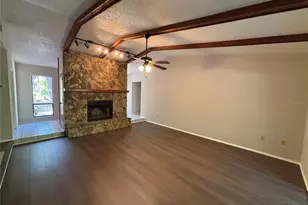 9216 65th Ave E, Bradenton, FL 34202 - Photo 2
