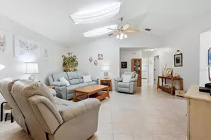 4006 W 37th Street Ct W, Bradenton, FL 34205 - Photo 12