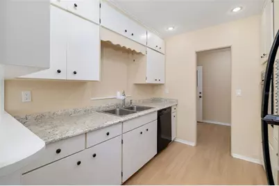 808 26th Street W, Bradenton, FL 34205 - Photo 18