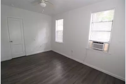 2066 7th Street, Sarasota, FL 34237 - Photo 6