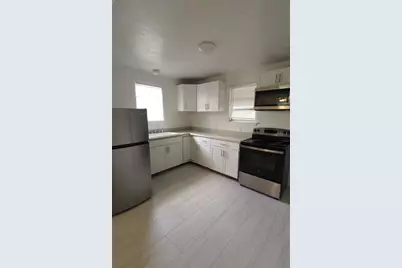 2066 7th Street, Sarasota, FL 34237 - Photo 4