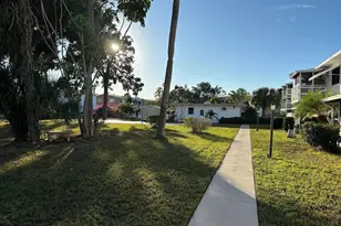 1605 Leisure Dr, Bradenton, FL 34207 - Photo 12