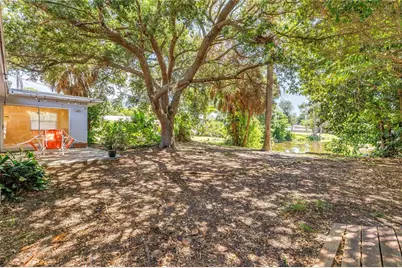 5846 12th Street S, Saint Petersburg, FL 33705 - Photo 22