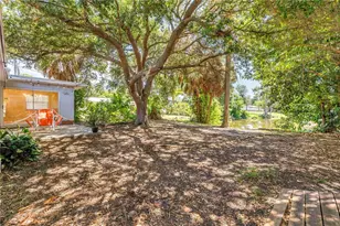 5846 12th St S, Saint Petersburg, FL 33705 - Photo 22