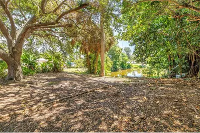 5846 12th Street S, Saint Petersburg, FL 33705 - Photo 24