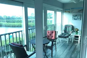 3705 E Bay Dr, Bradenton Beach, FL 34217 - Photo 1