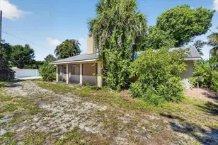 811 Sarabay Rd, Osprey, FL 34229 - Photo 10