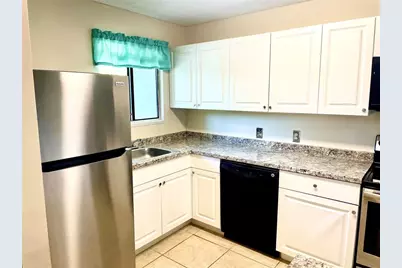 6033 34th Street W #104, Bradenton, FL 34210 - Photo 6