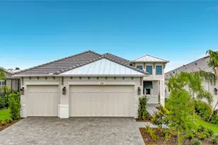 239 Monet Trl, Bradenton, FL 34212 - Photo 2