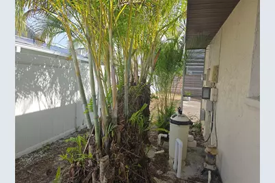 5403 2nd Avenue Dr NW, Bradenton, FL 34209 - Photo 8