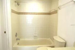 4434 Weybridge, Sarasota, FL 34235 - Photo 10