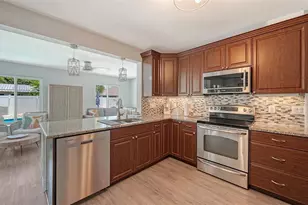 1302 Mango Ave, Venice, FL 34285 - Photo 18