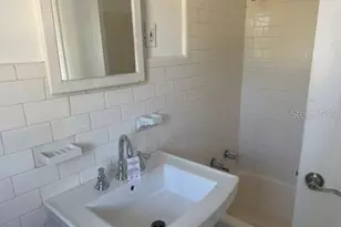 617 Siesta Dr, Sarasota, FL 34242 - Photo 16