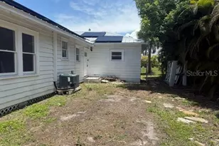 617 Siesta Dr, Sarasota, FL 34242 - Photo 2