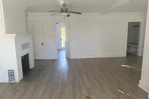 617 Siesta Dr, Sarasota, FL 34242 - Photo 6