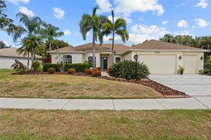 12209 Clubhouse Dr, Lakewood Ranch, FL 34202 - Photo 2