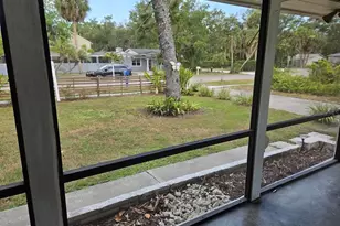 859 Patterson Dr, Sarasota, FL 34234 - Photo 4
