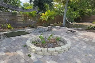 859 Patterson Dr, Sarasota, FL 34234 - Photo 26