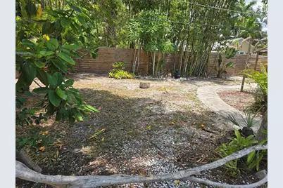 859 Patterson Drive, Sarasota, FL 34234 - Photo 28