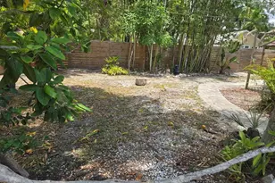 859 Patterson Dr, Sarasota, FL 34234 - Photo 28