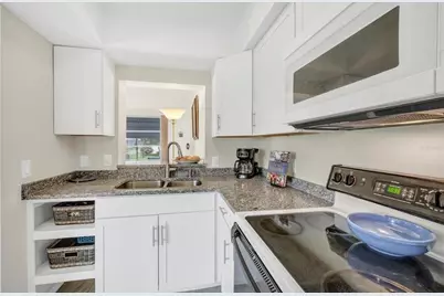 1060 Cockrill Street #1060, Venice, FL 34285 - Photo 12