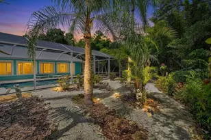 3282 Tobero Ln, Sarasota, FL 34235 - Photo 48