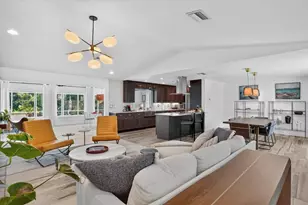 3282 Tobero Ln, Sarasota, FL 34235 - Photo 6