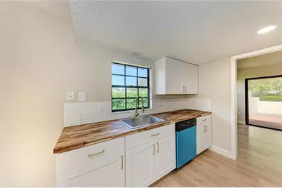 4515 Winston Lane N #47, Sarasota, FL 34235 - Photo 10