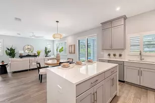 2554 Floyd St, Sarasota, FL 34239 - Photo 14