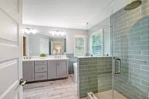 2554 Floyd St, Sarasota, FL 34239 - Photo 24